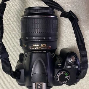 Nikon DX3000